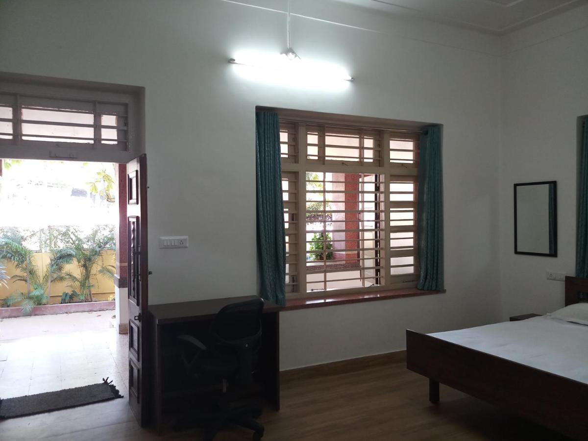 Srinekatan Heritage Villa Homestay Ахмедабад Екстериор снимка