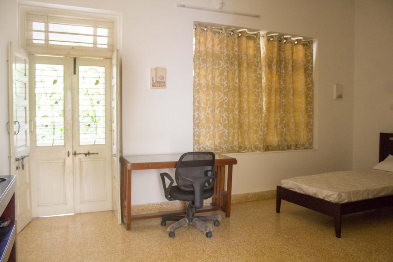 Srinekatan Heritage Villa Homestay Ахмедабад Екстериор снимка