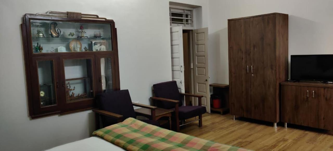 Srinekatan Heritage Villa Homestay Ахмедабад Екстериор снимка
