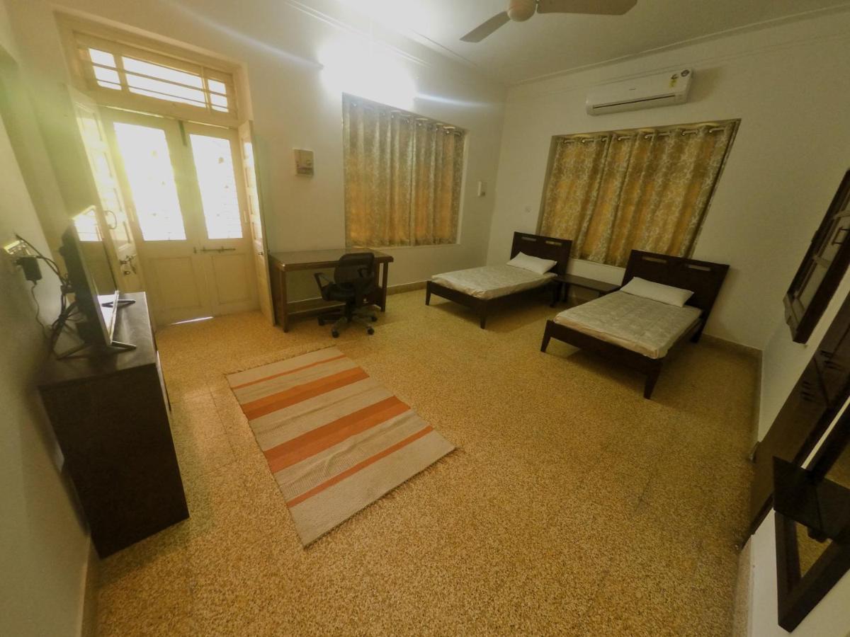 Srinekatan Heritage Villa Homestay Ахмедабад Екстериор снимка